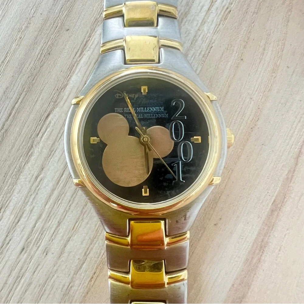 Disney Mickey Mouse the real millennium limited edition watch NEW BATTERY